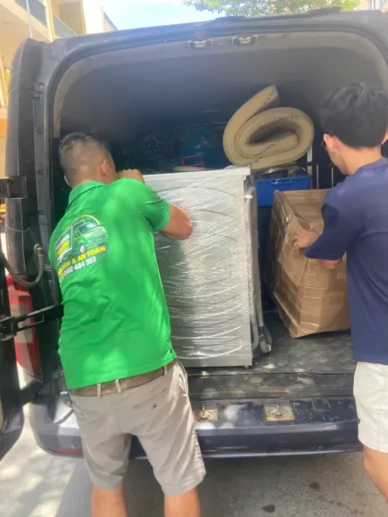 Thuê Xe Tải Chuyển Nhà Hóc Môn Theo Giờ Có Tiết Kiệm Hơn Không? Kinh Nghiệm Giúp Bạn Giảm Chi Phí